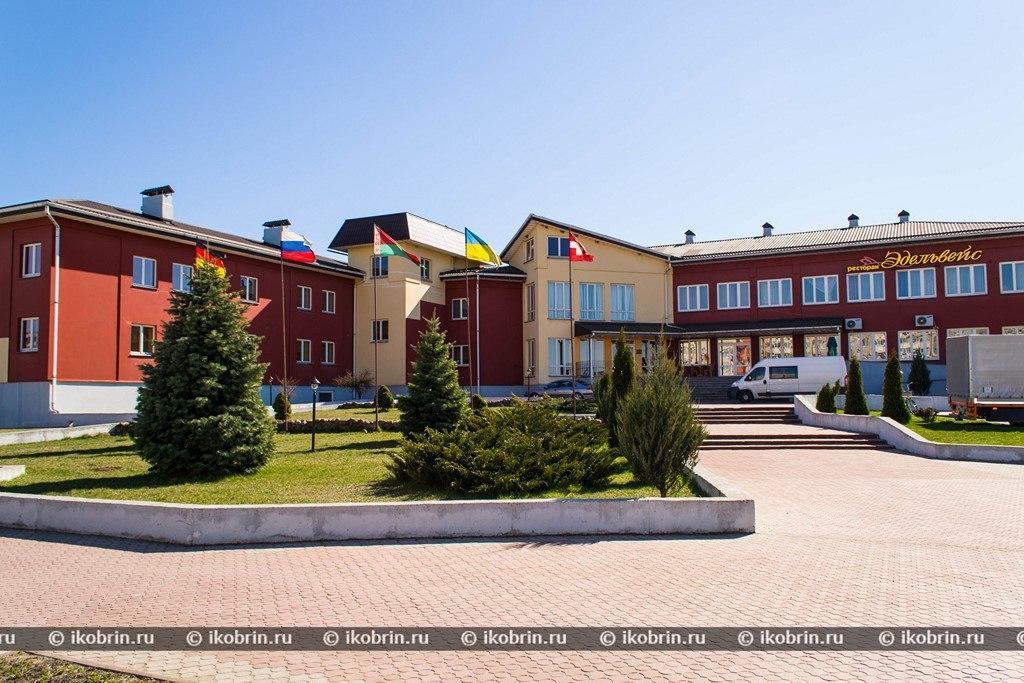 Hotel Suvorov Kobryn Exterior foto